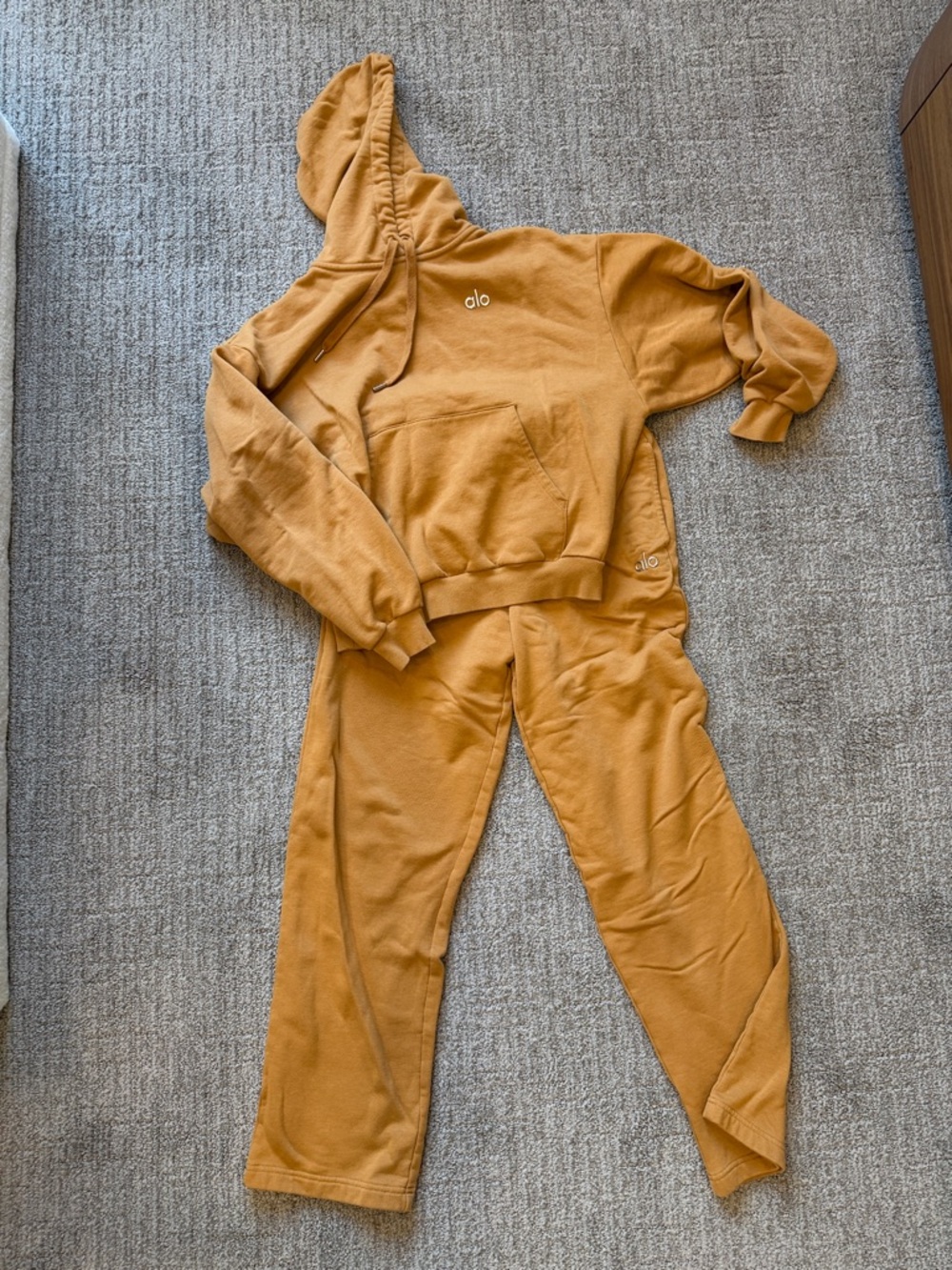 ALO Yoga Mustard Golden Brown Hoodie & Sweatpants Set